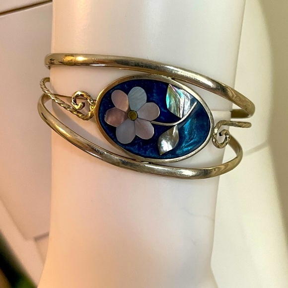 VINTAGE ALPACA MEXICO Blue Flower MOTHER OF PEARL Shell Mosaic CUFF BRACELET - Picture 2 of 12